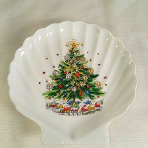SALEM VIKTOR SCHRECKENGOST CHRISTMAS EVE SHELL SHAPED DISH 7 3/4" CHRISTMAS TREE